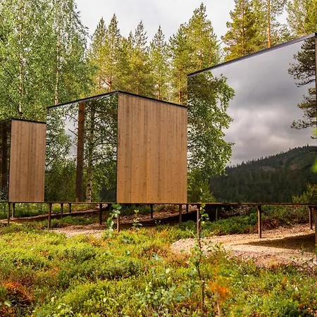 Kuuru Lakeside Салла